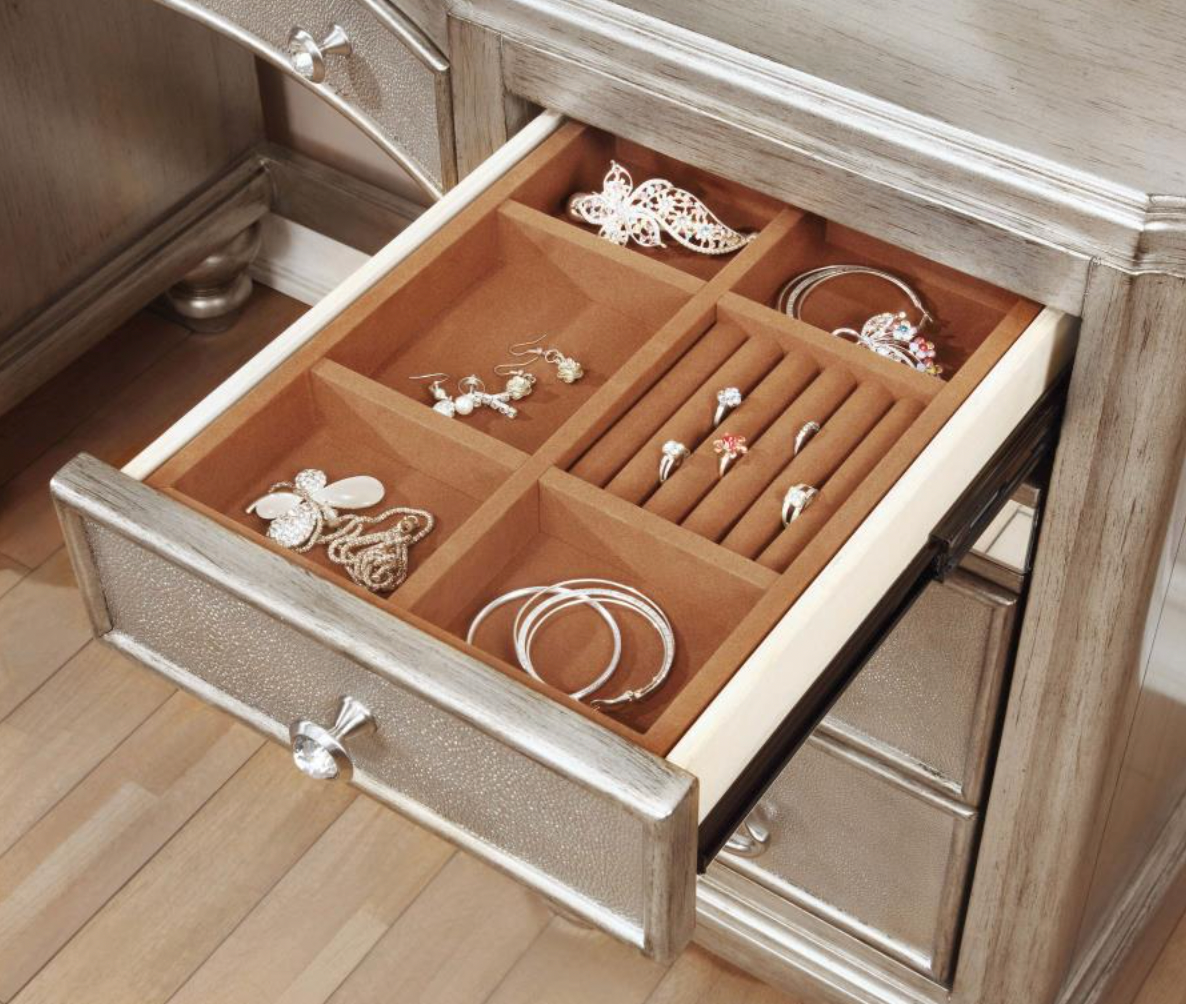 BLING 9-drawer Vanity Desk